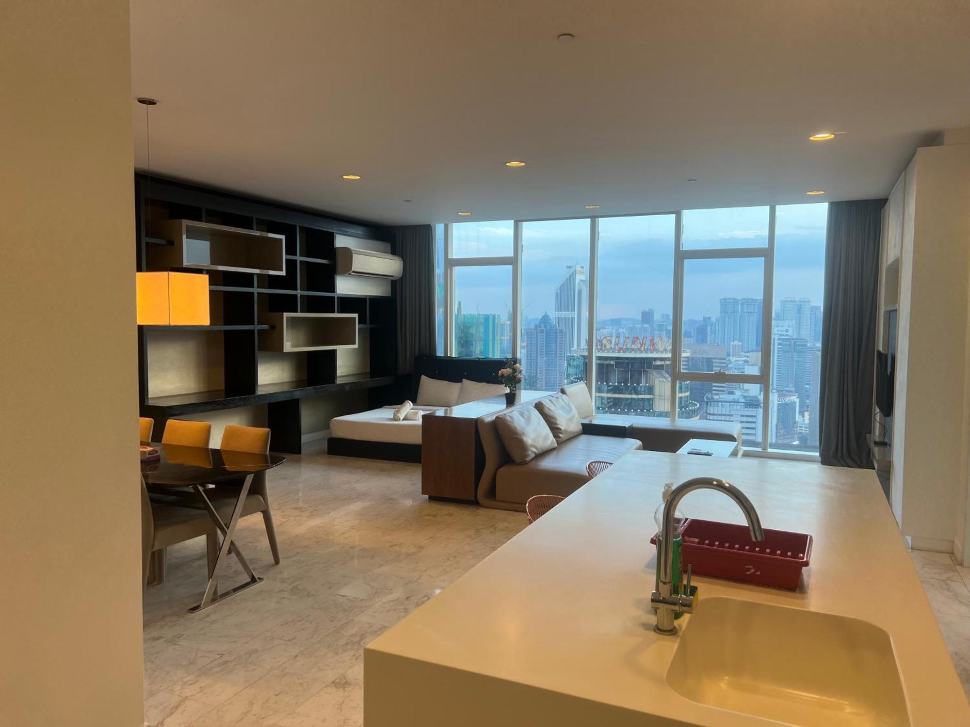 Platinum Suites Klcc 51 *