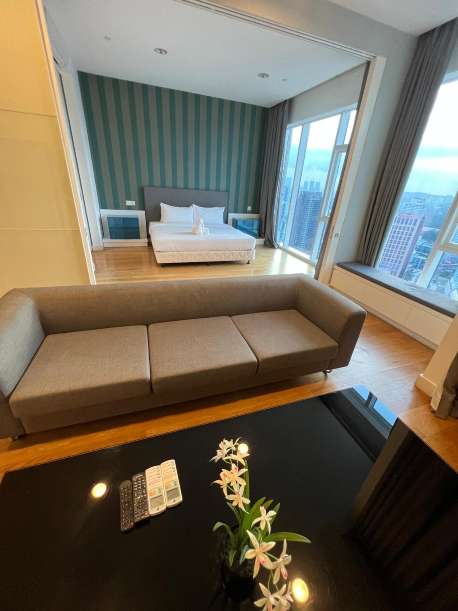 Platinum Suites Klcc 51 *